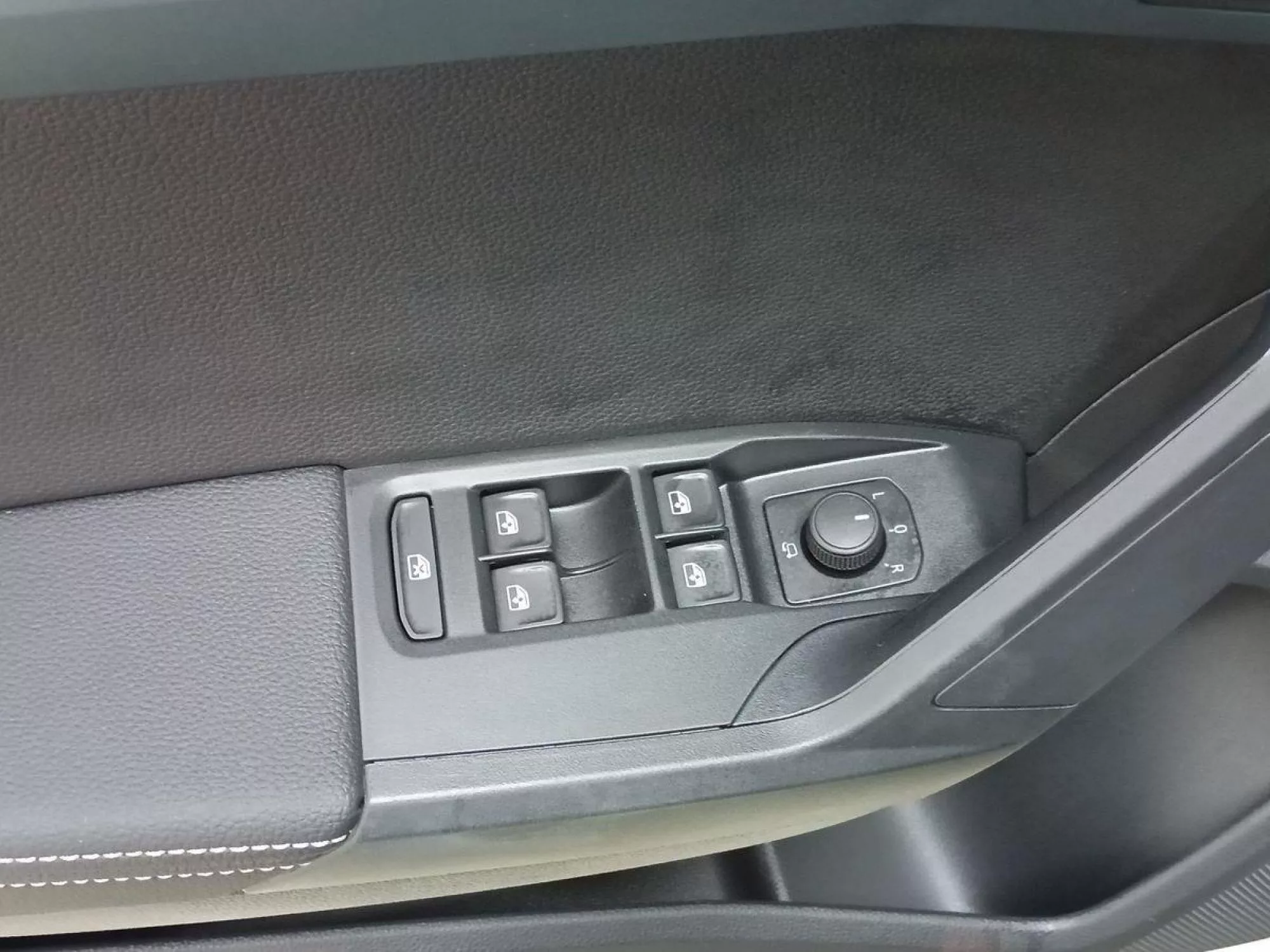 SEAT ARONA Gasolina 2026 segunda-mano Jaén