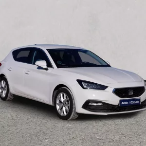 SEAT LEON Diesel 2025 segunda-mano Jaén