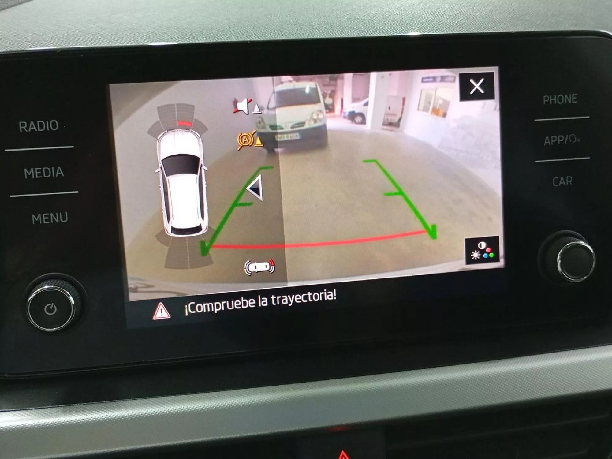 SKODA KAMIQ Gasolina 2022 segunda-mano Jaén