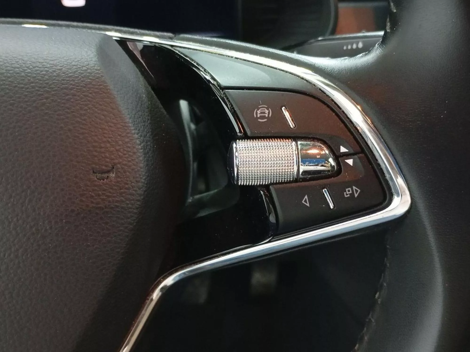 SKODA KAMIQ Gasolina 2022 segunda-mano Jaén