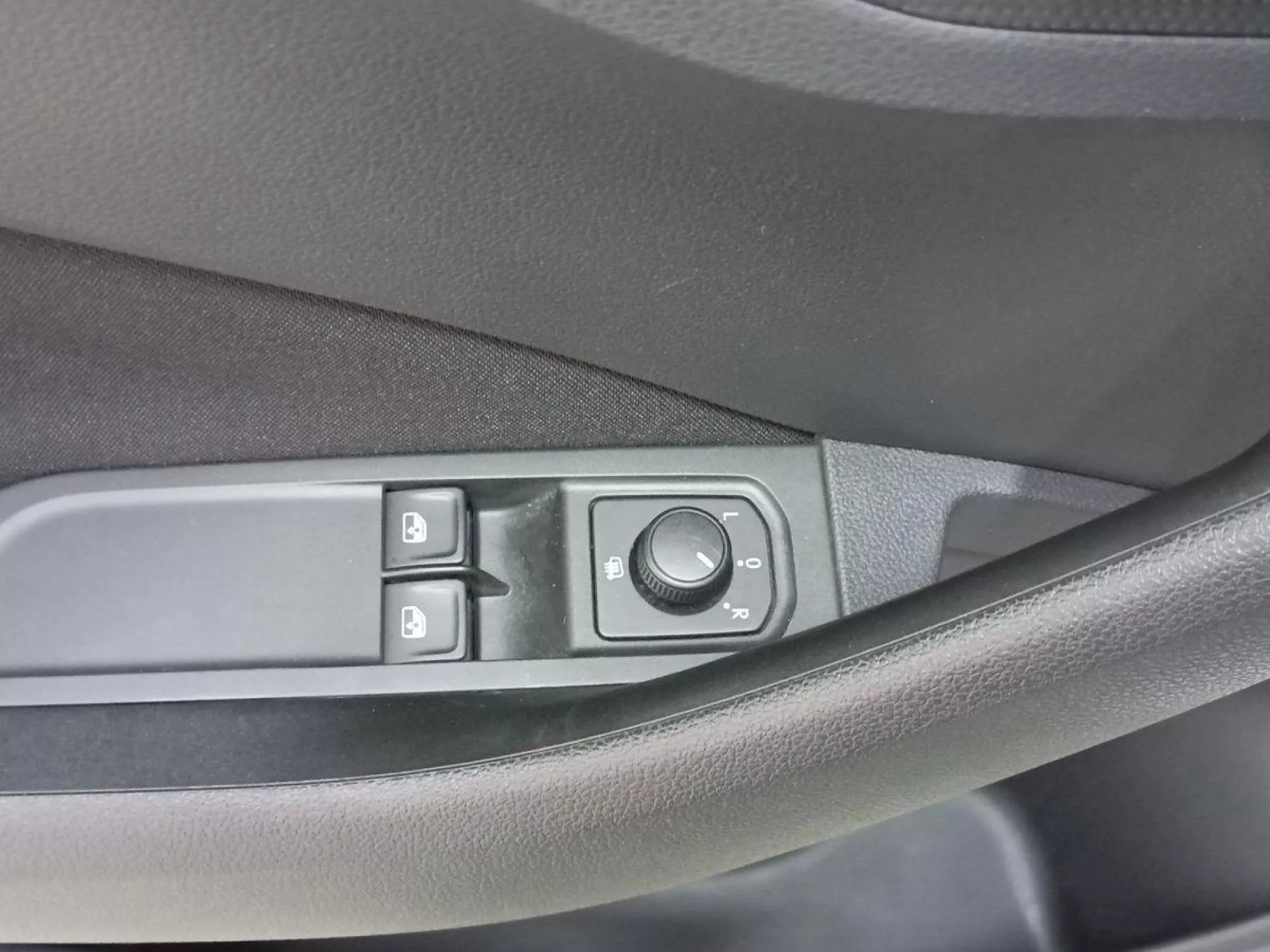 SKODA KAMIQ Gasolina 2022 segunda-mano Jaén