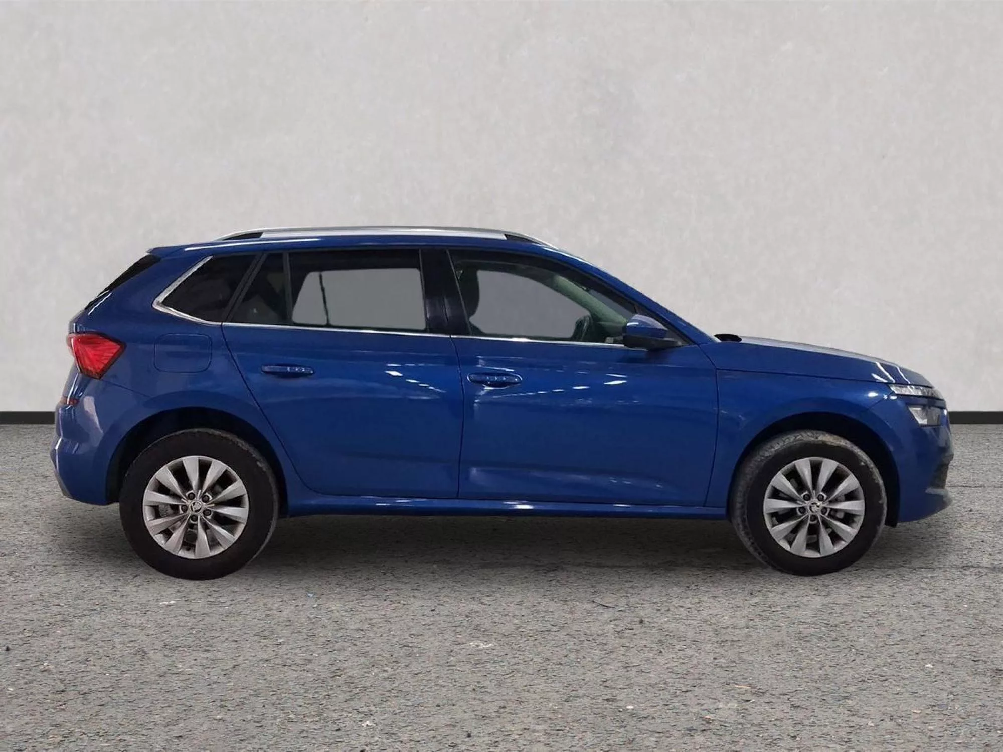 SKODA KAMIQ Gasolina 2022 segunda-mano Jaén