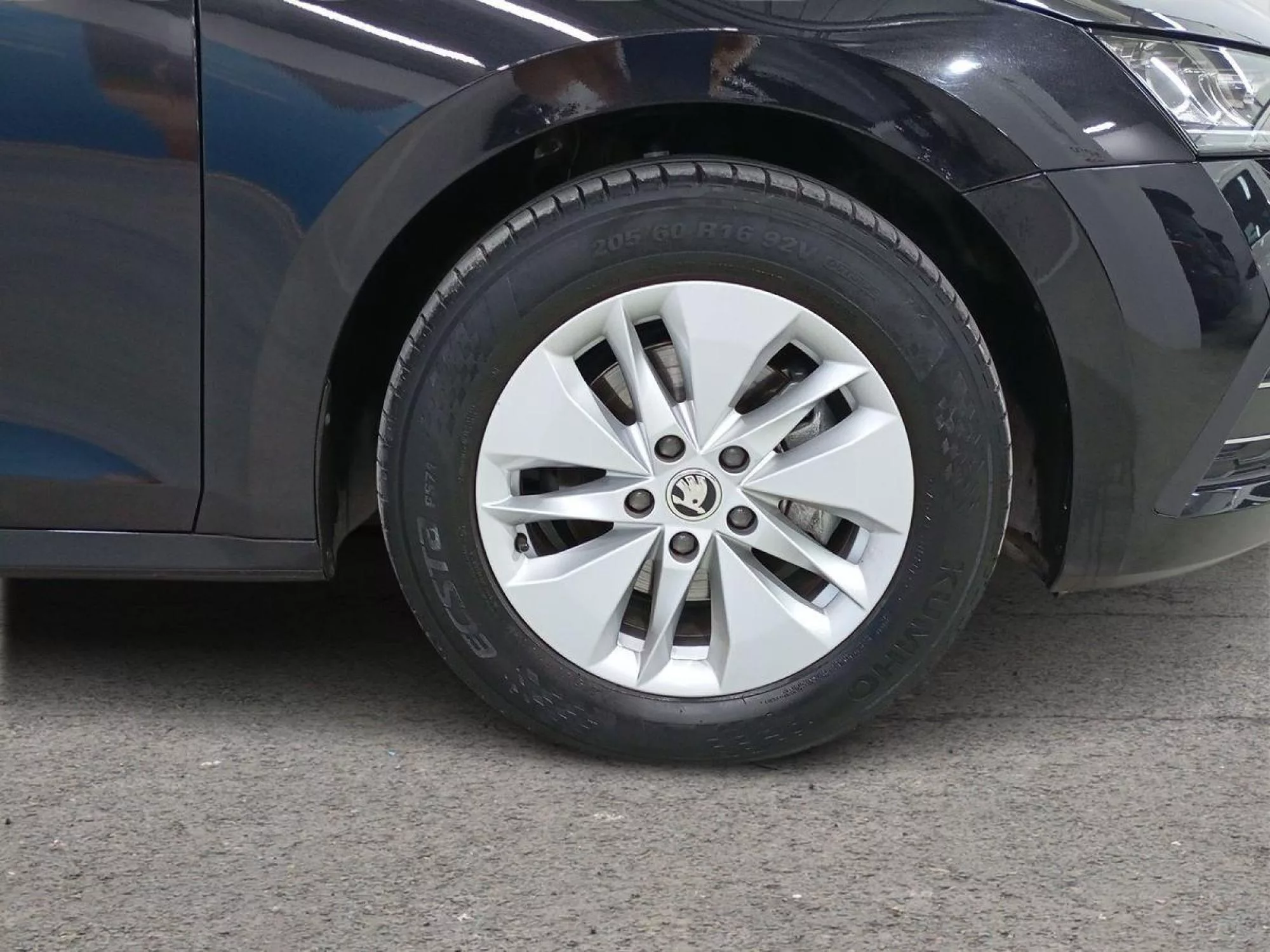SKODA OCTAVIA Diesel 2023 segunda-mano Jaén