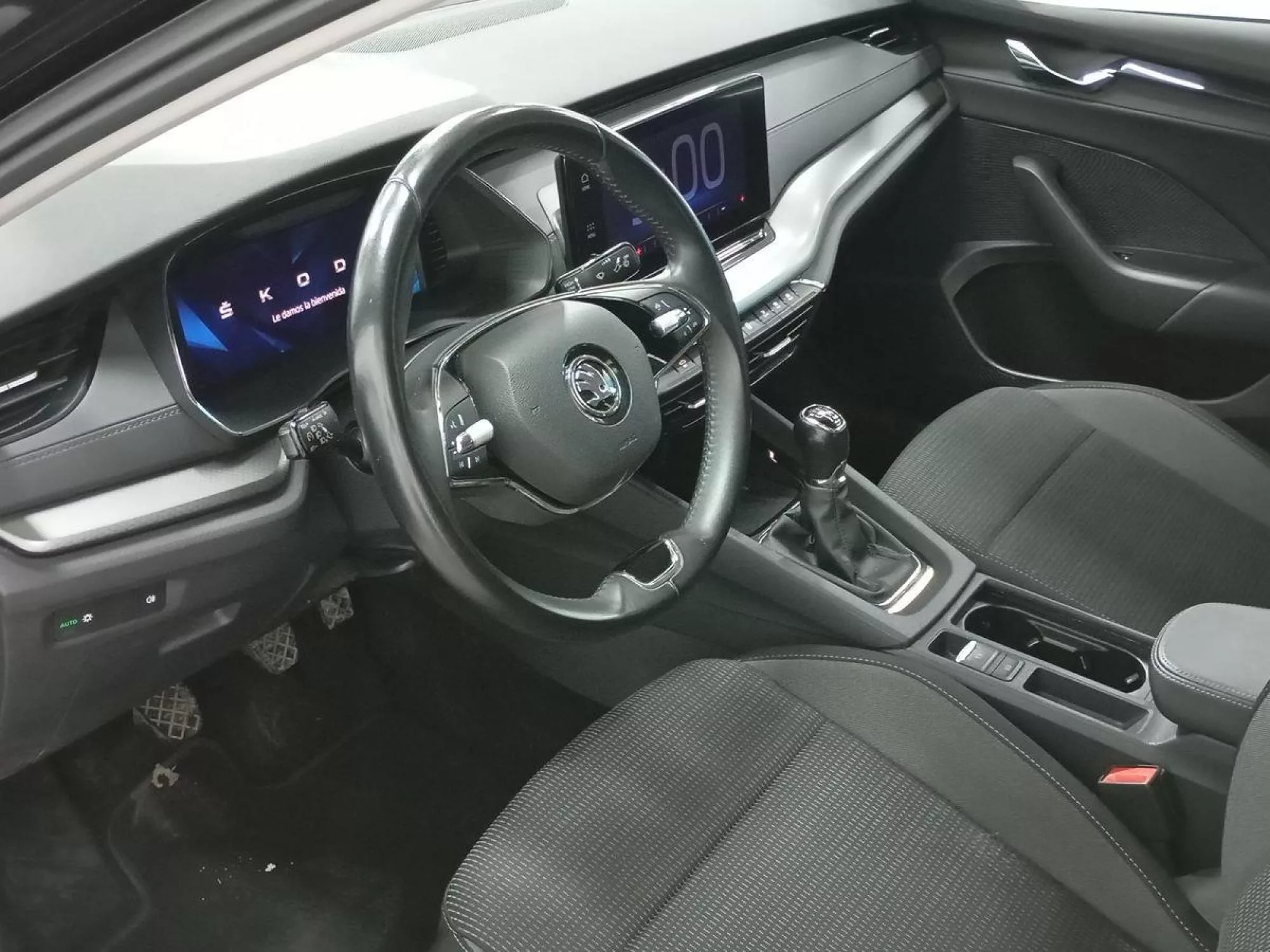 SKODA OCTAVIA Diesel 2023 segunda-mano Jaén