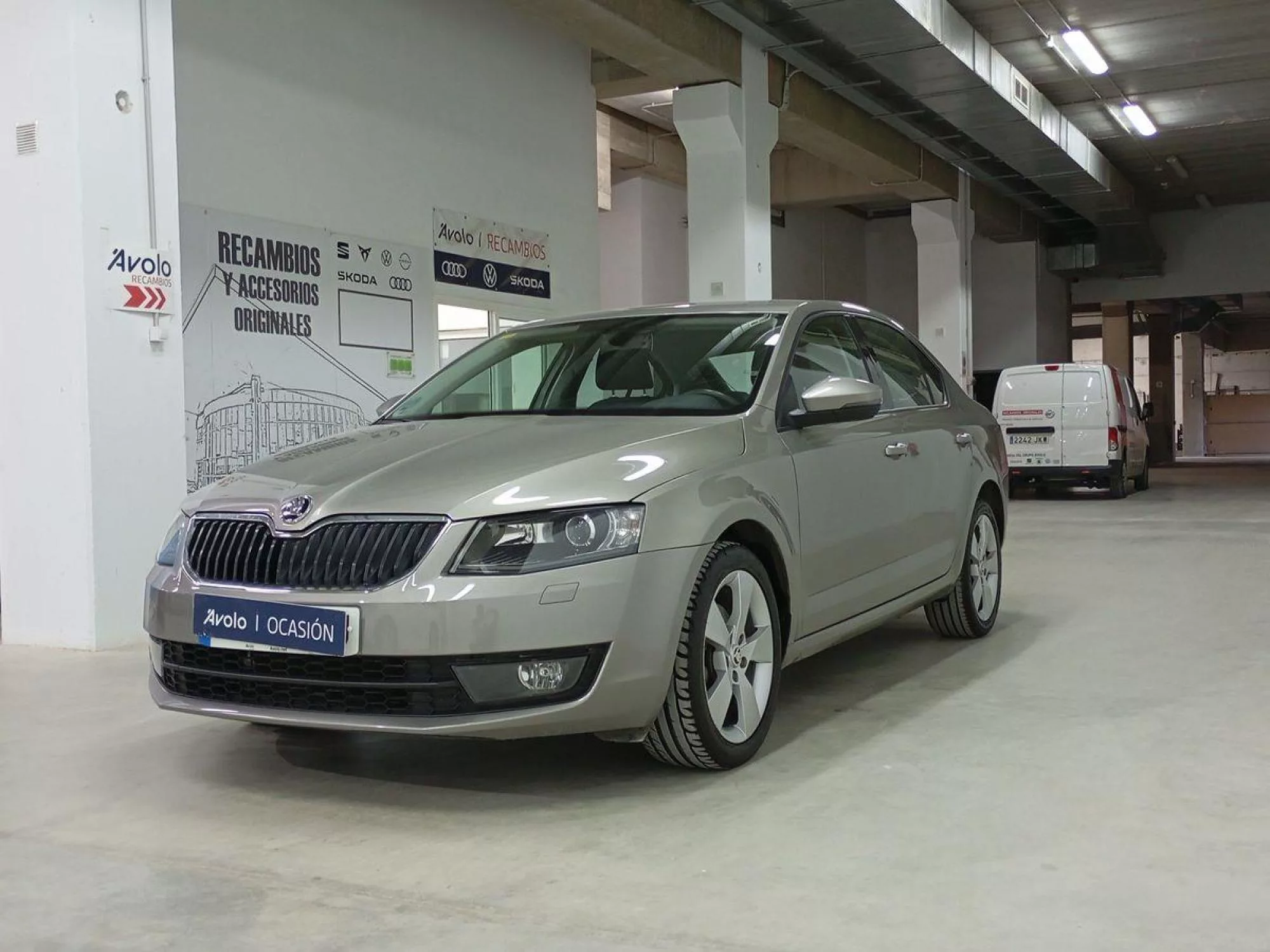 SKODA OCTAVIA Gasolina 2014 segunda-mano Jaén