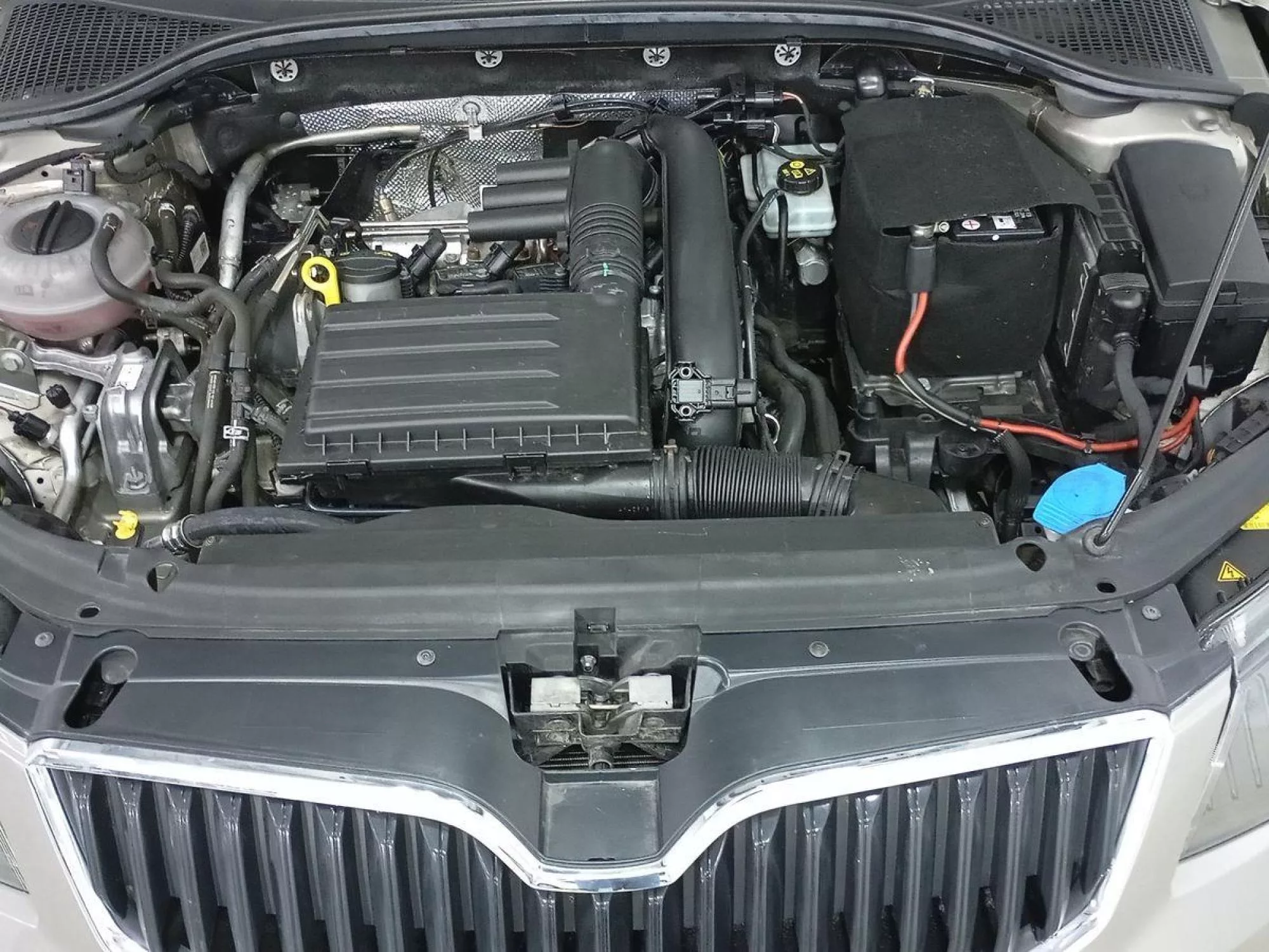 SKODA OCTAVIA Gasolina 2014 segunda-mano Jaén