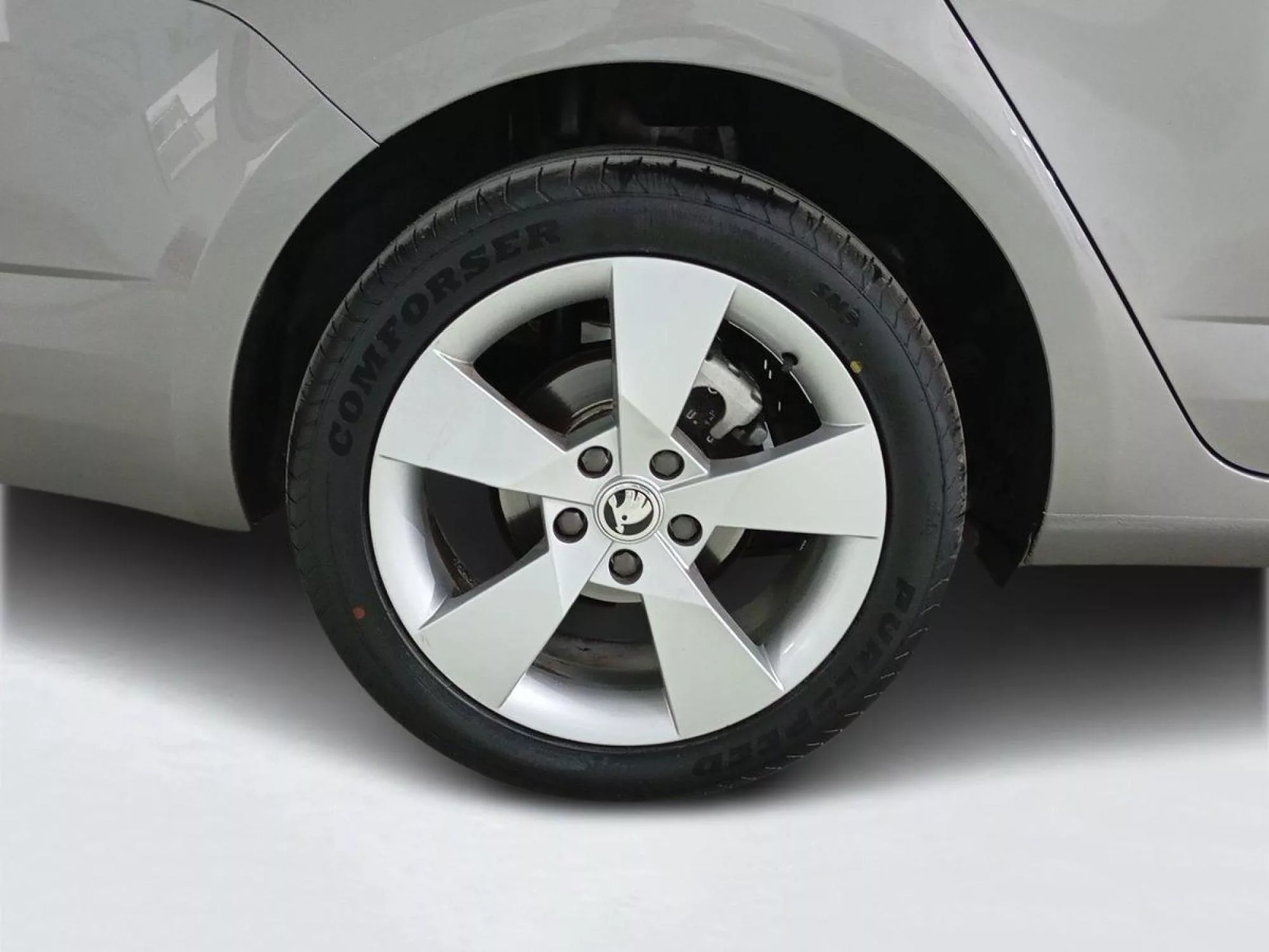 SKODA OCTAVIA Gasolina 2014 segunda-mano Jaén