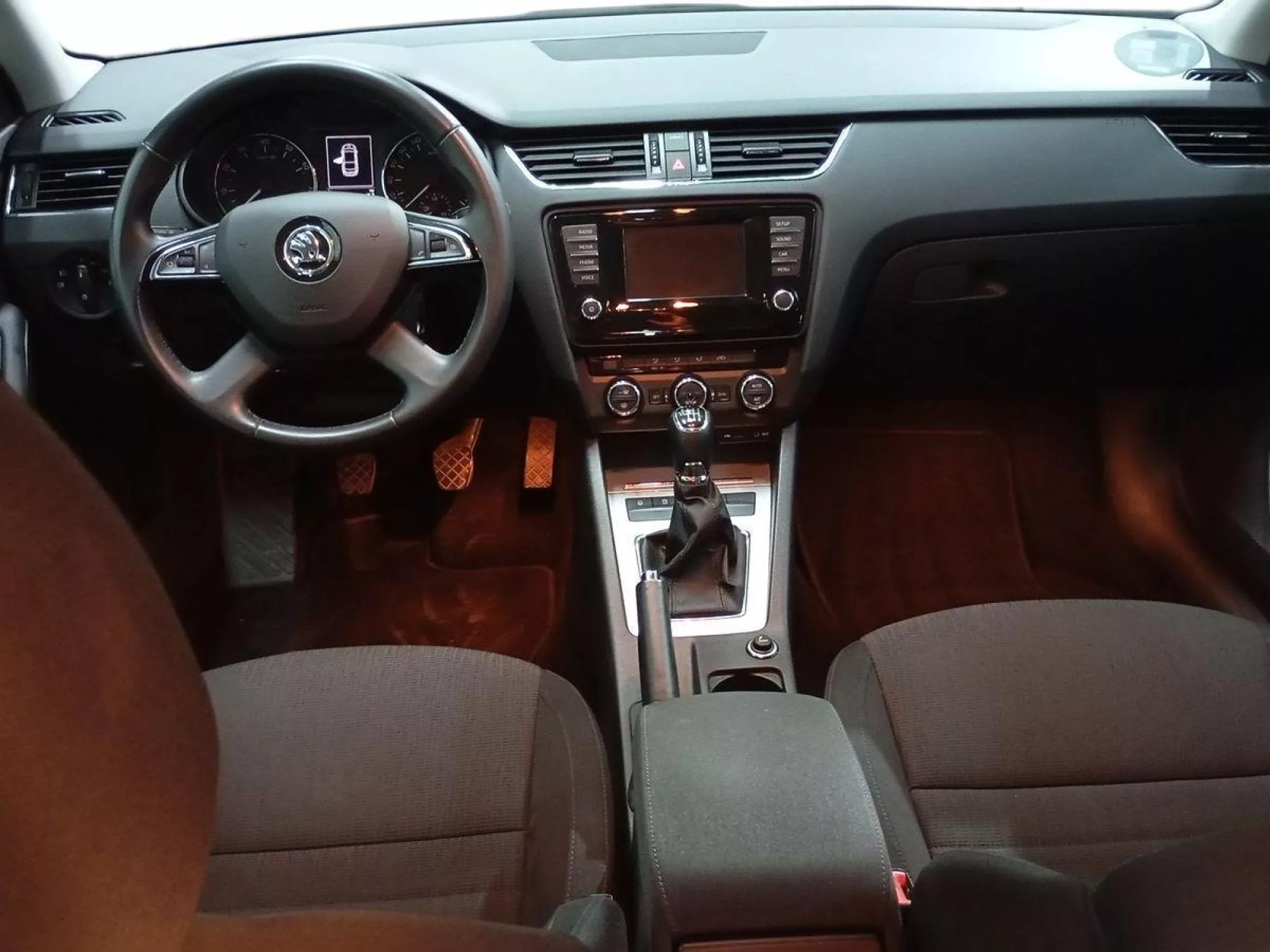 SKODA OCTAVIA Gasolina 2014 segunda-mano Jaén