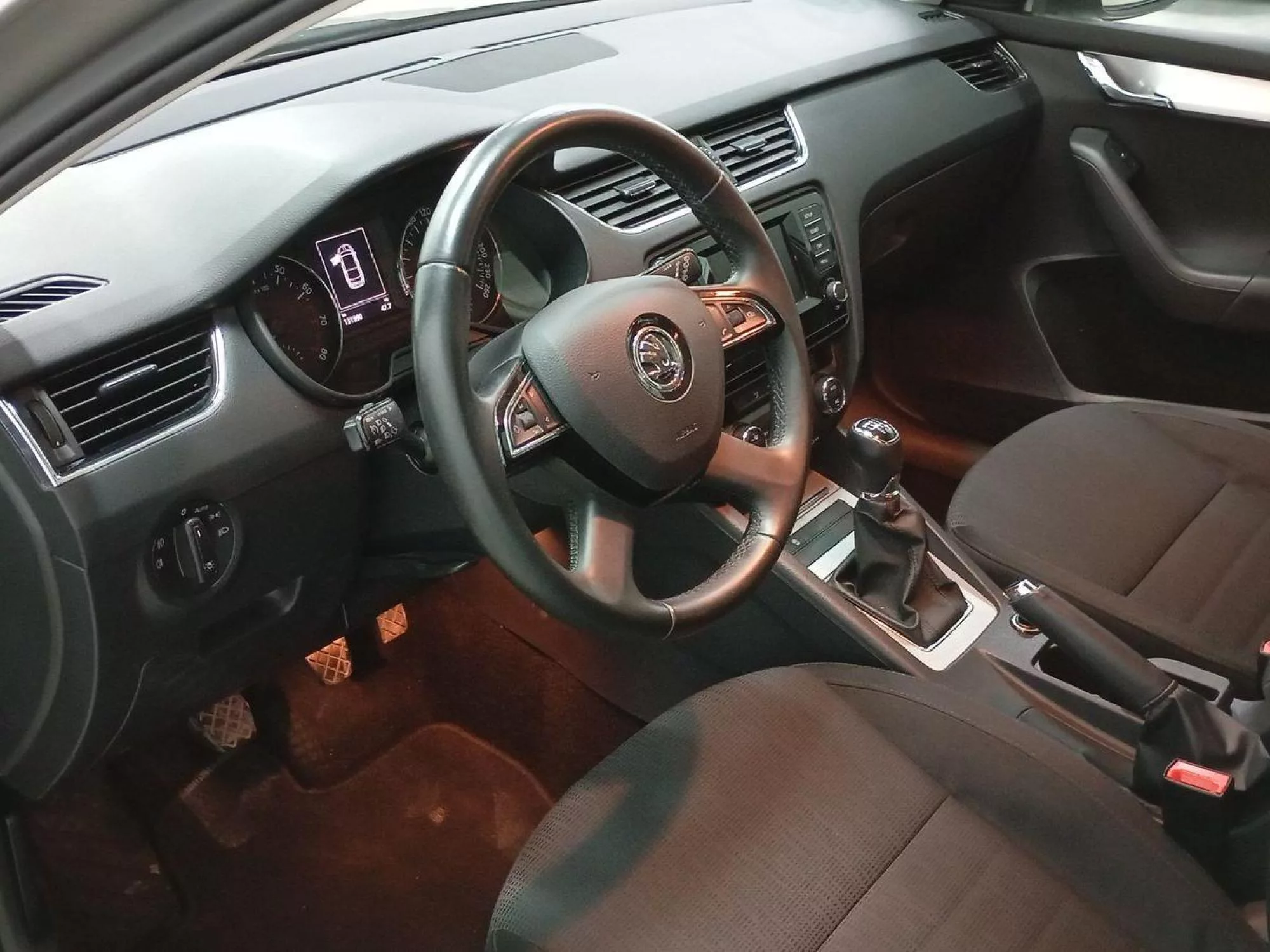 SKODA OCTAVIA Gasolina 2014 segunda-mano Jaén