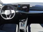 VOLKSWAGEN GOLF Hibrido 2025 segunda-mano Jaén