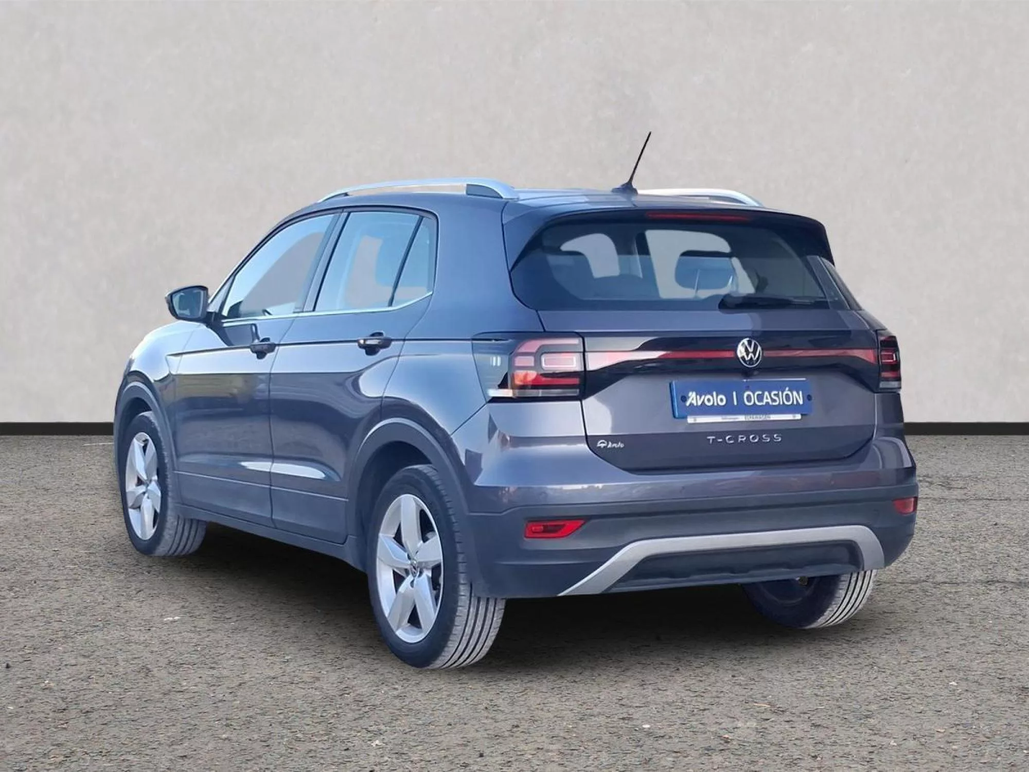 VOLKSWAGEN T-CROSS Gasolina 2022 segunda-mano Jaén