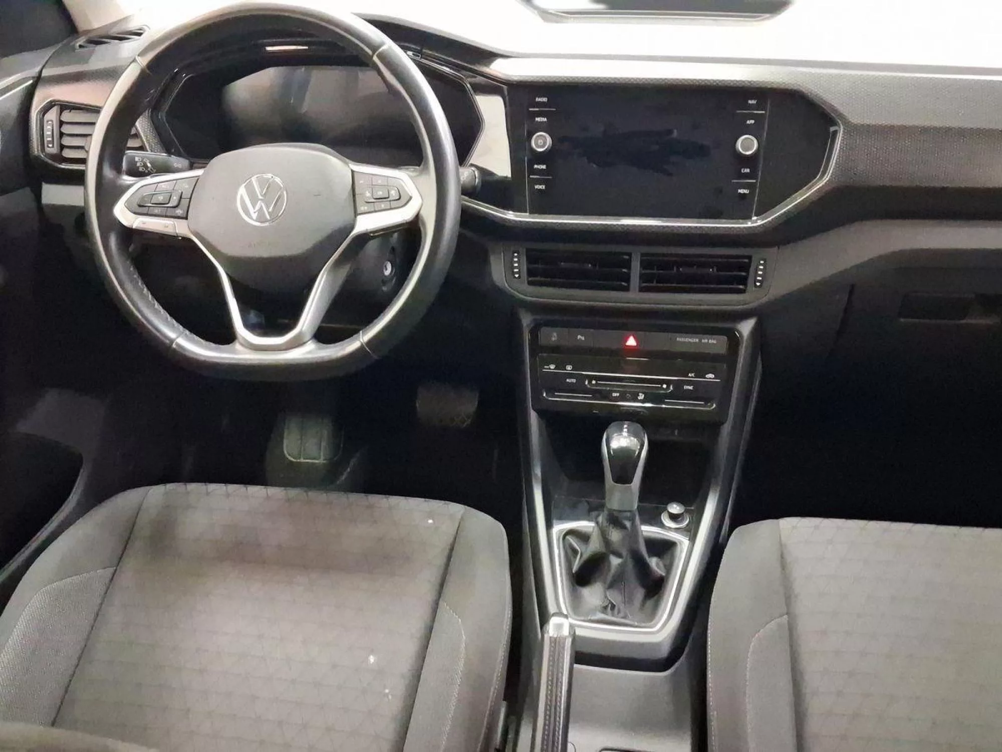 VOLKSWAGEN T-CROSS Gasolina 2022 segunda-mano Jaén
