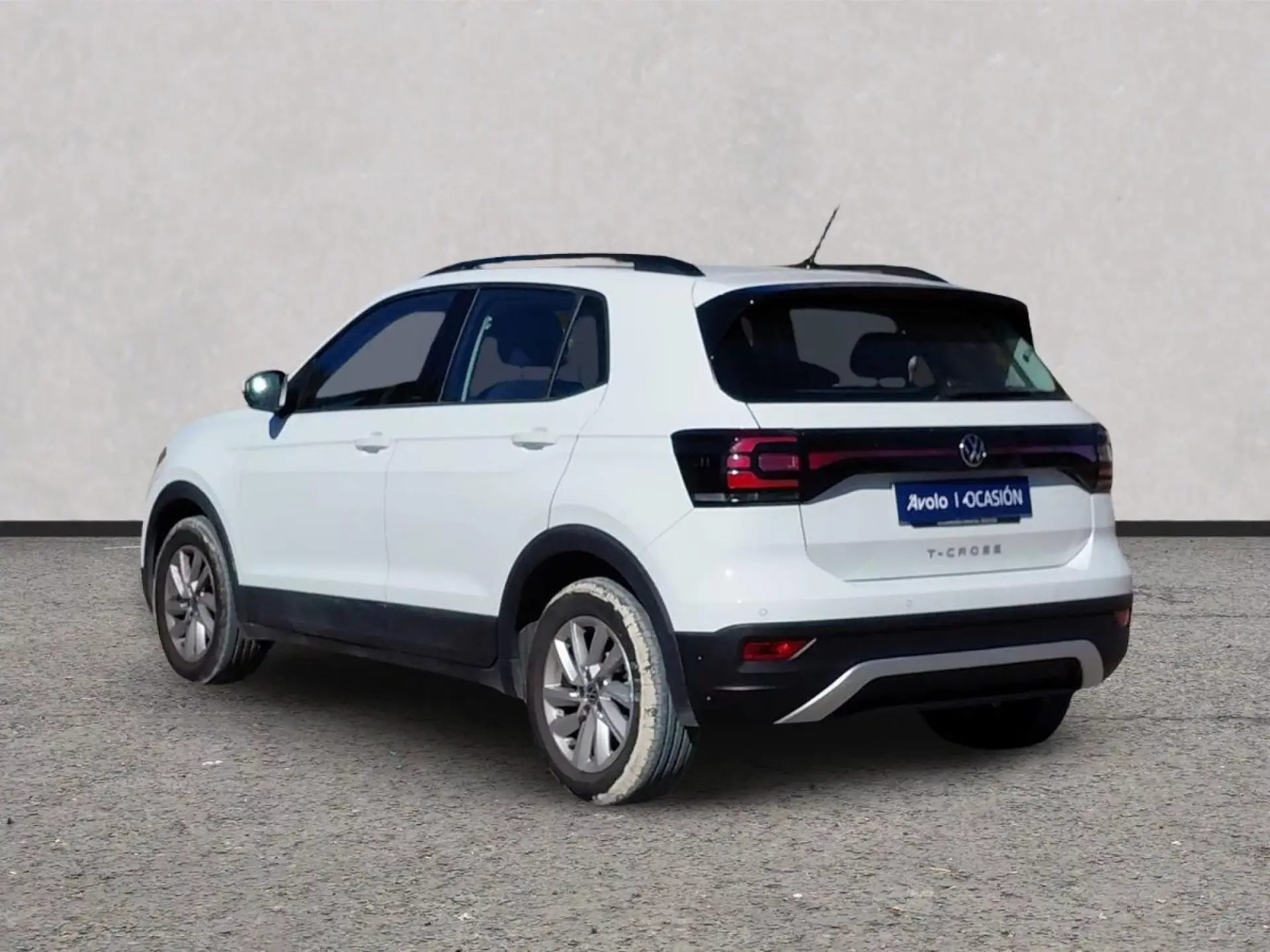 VOLKSWAGEN T-CROSS Gasolina 2023 segunda-mano Jaén