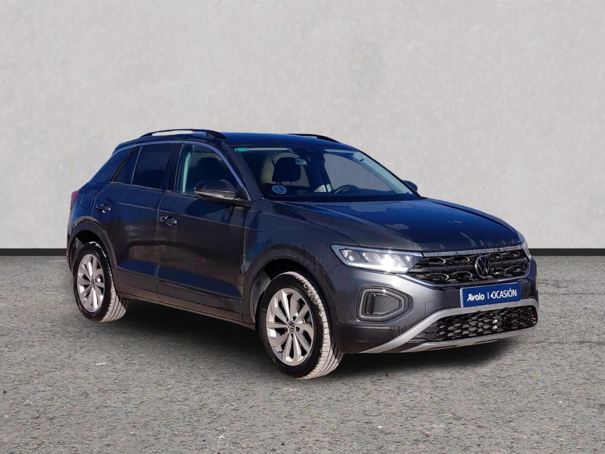VOLKSWAGEN T-ROC Gasolina 2022 segunda-mano Jaén