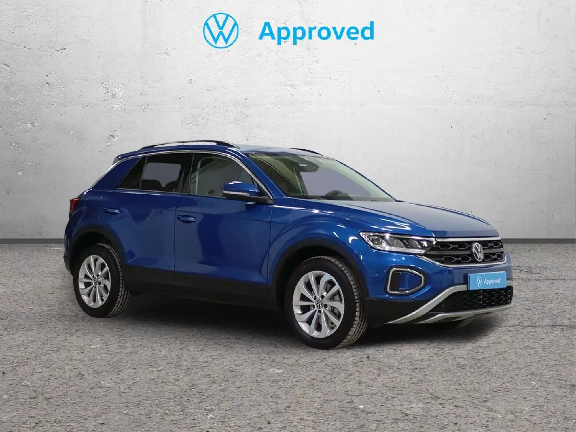 VOLKSWAGEN T-ROC Gasolina 2023 segunda-mano Jaén