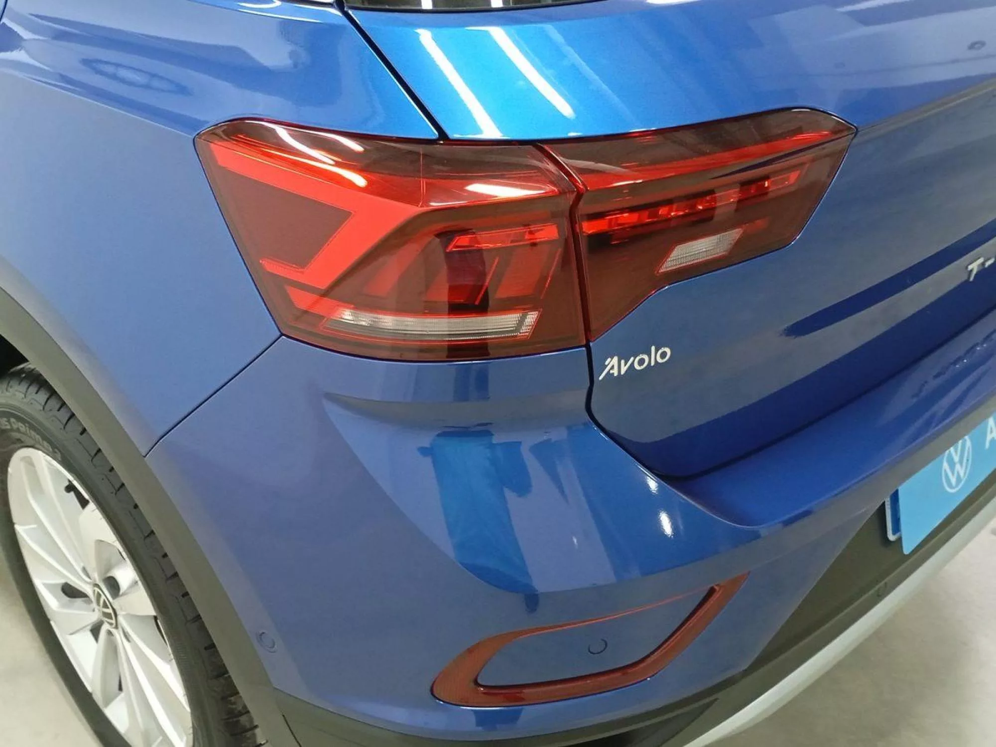VOLKSWAGEN T-ROC Gasolina 2023 segunda-mano Jaén