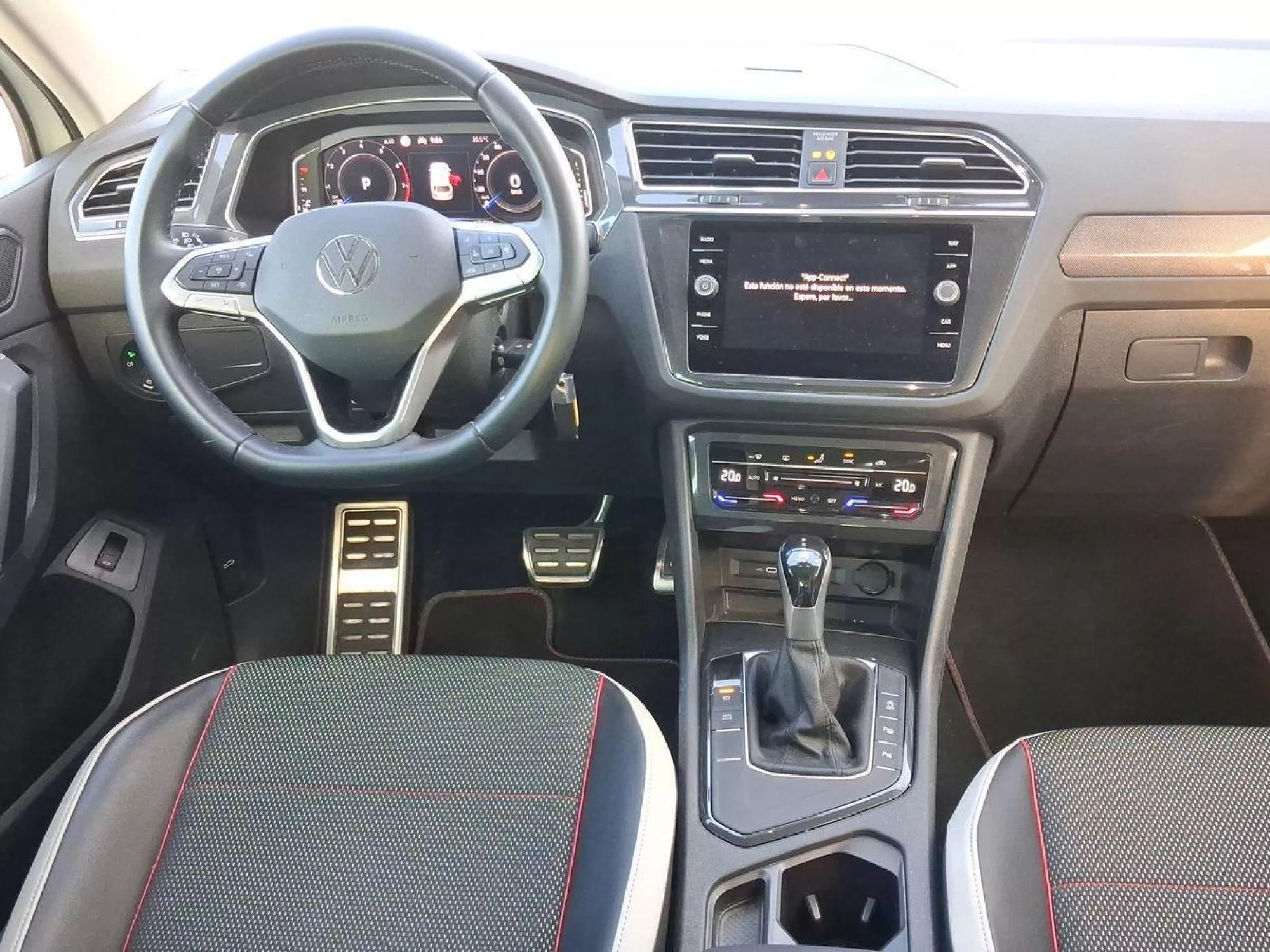 VOLKSWAGEN TIGUAN Gasolina 2022 segunda-mano Jaén