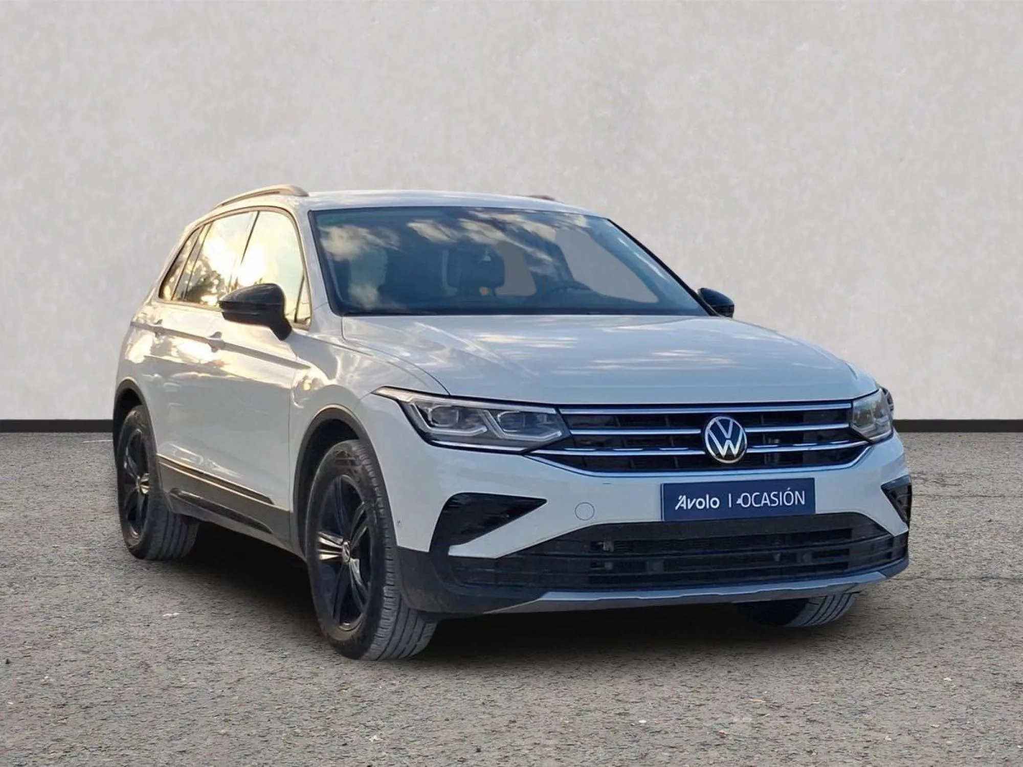 VOLKSWAGEN TIGUAN Gasolina 2022 segunda-mano Jaén