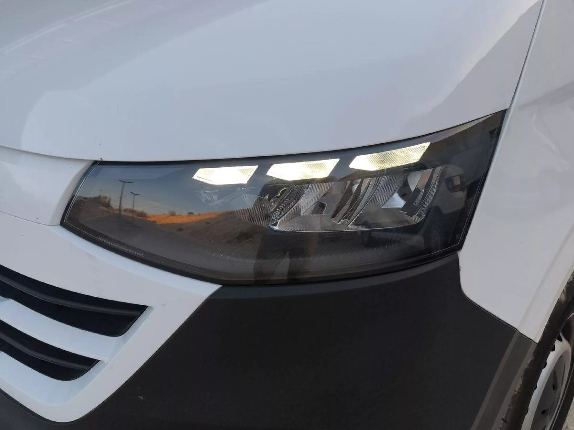 VOLKSWAGEN TRANSPORTER Diesel 2025 segunda-mano Jaén