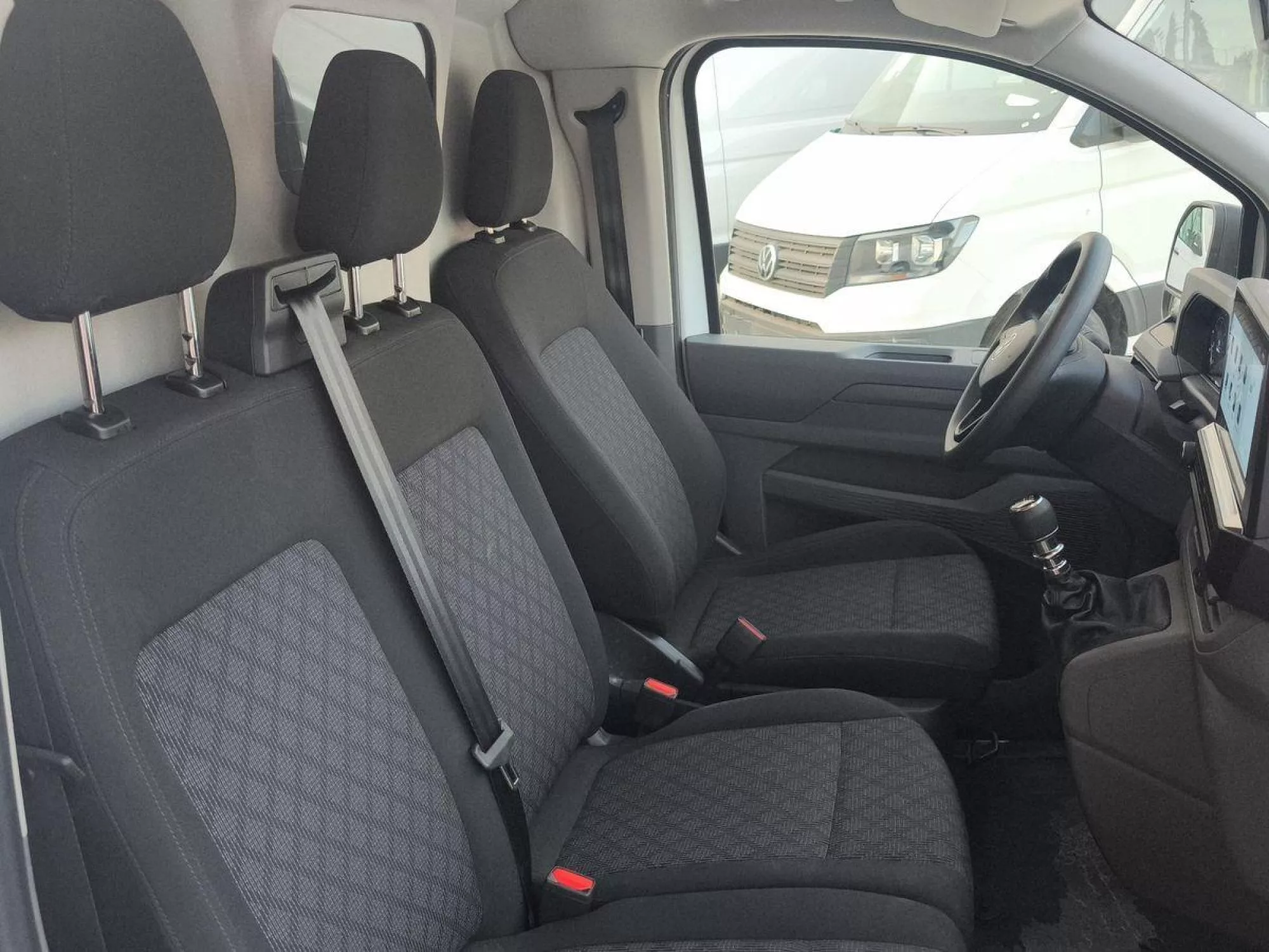 VOLKSWAGEN TRANSPORTER Diesel 2025 segunda-mano Jaén